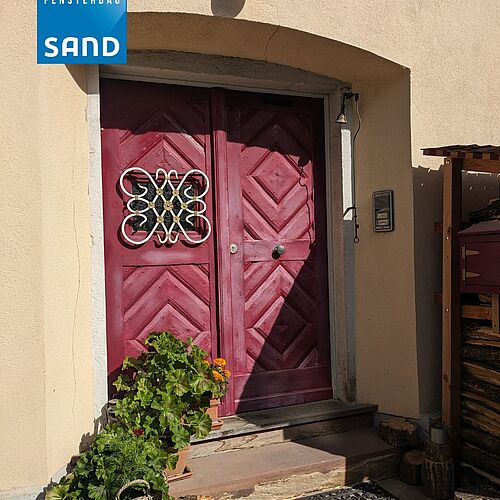 Eine Haustür ist mehr als nur ein Eingang.
Sie ist das Erste, was man sieht. Und das Letzte, was man verlässt.
Diese...